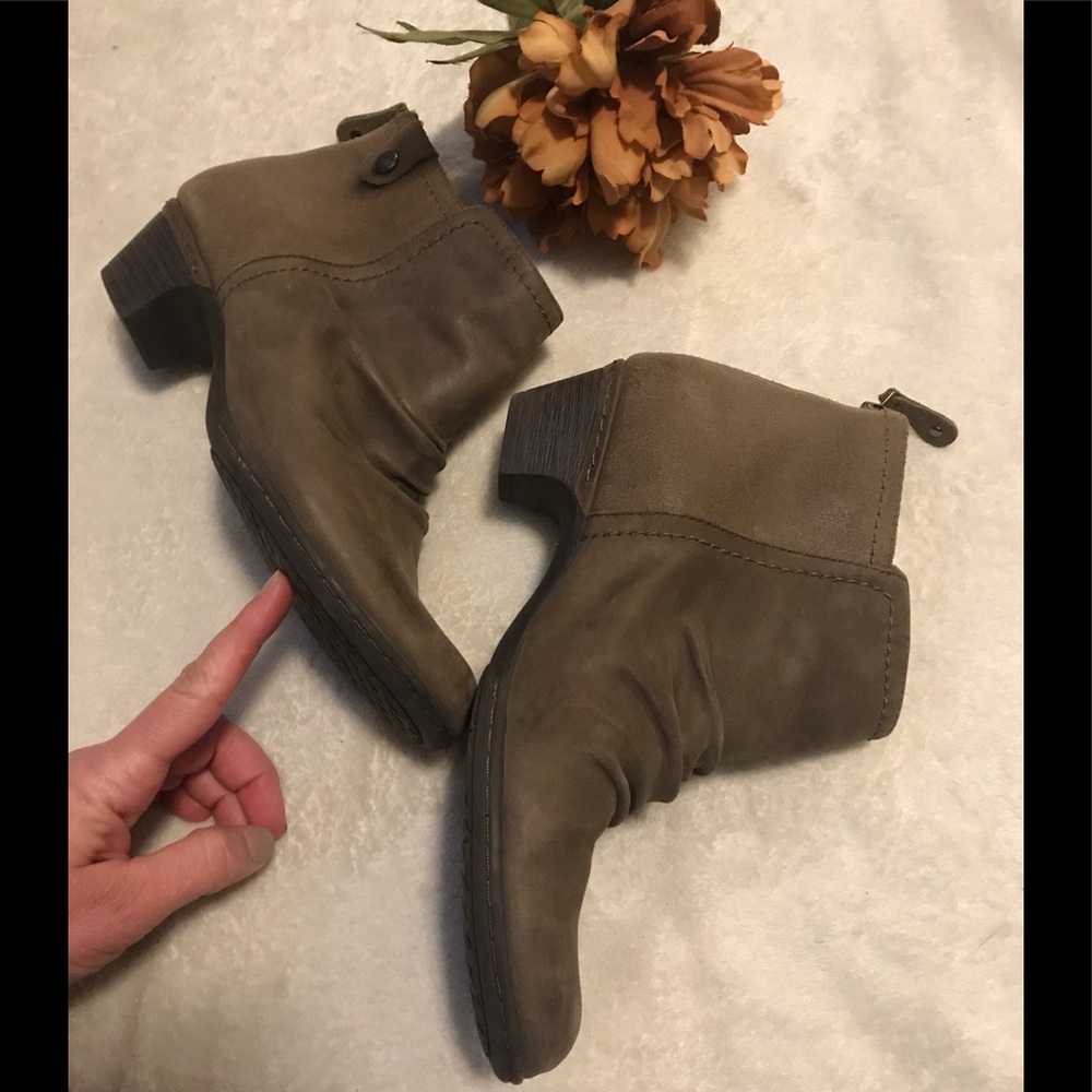 Cobb Hill by Rockport booties